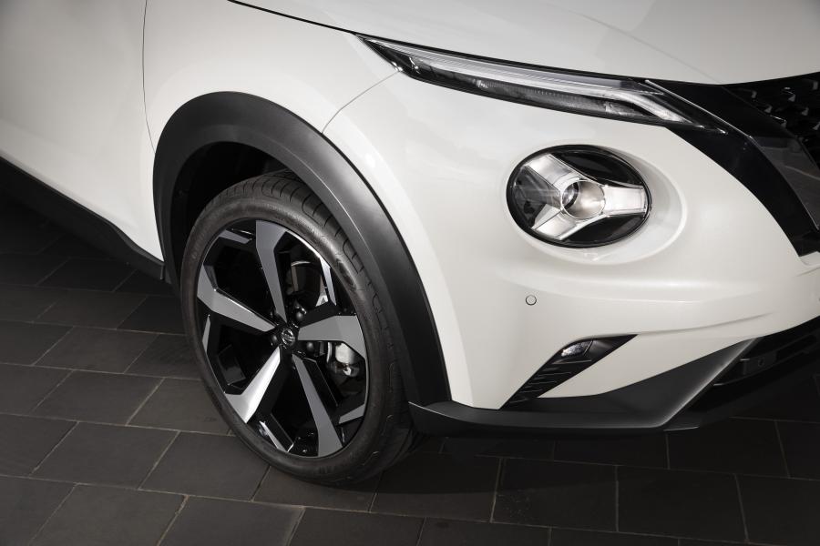 Детали экстерьера Nissan Juke ST-L 2020 года  (AU) (фото 5 из 10)